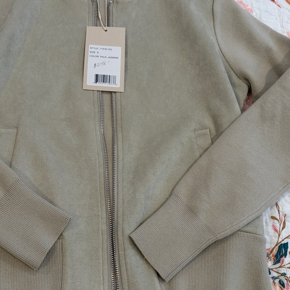 LA VILA MILANO Women's Olive Bomber Jacket - Picture 6 of 10